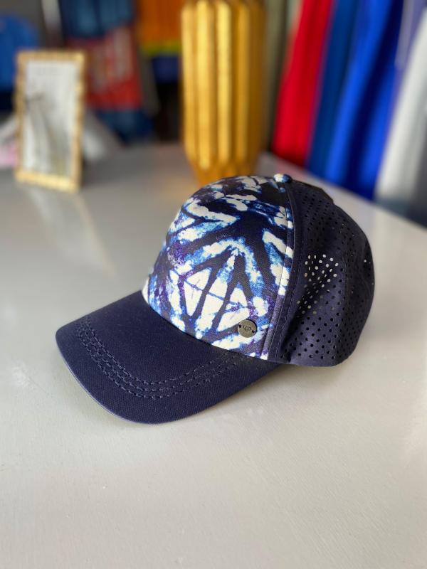 GORRAS ROXY Y VOLCON