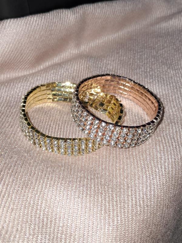 PULESERA DE PERLAS ELASTICA DORADA