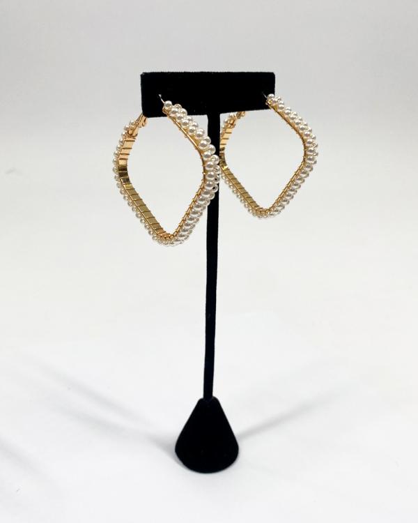 ARETES BLANCO PERLAS ROMBOS