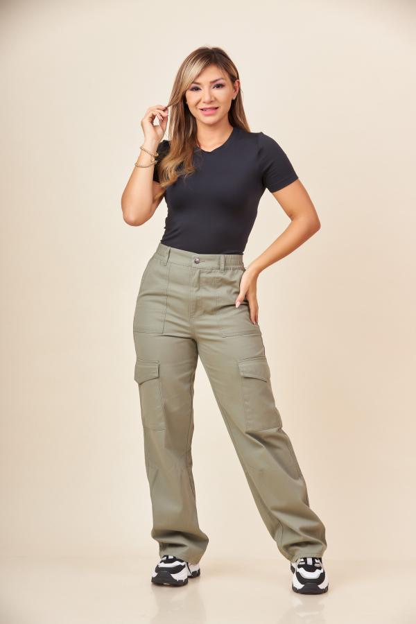 PANTAL&Oacute;N CARGO VERDE MEDIUM