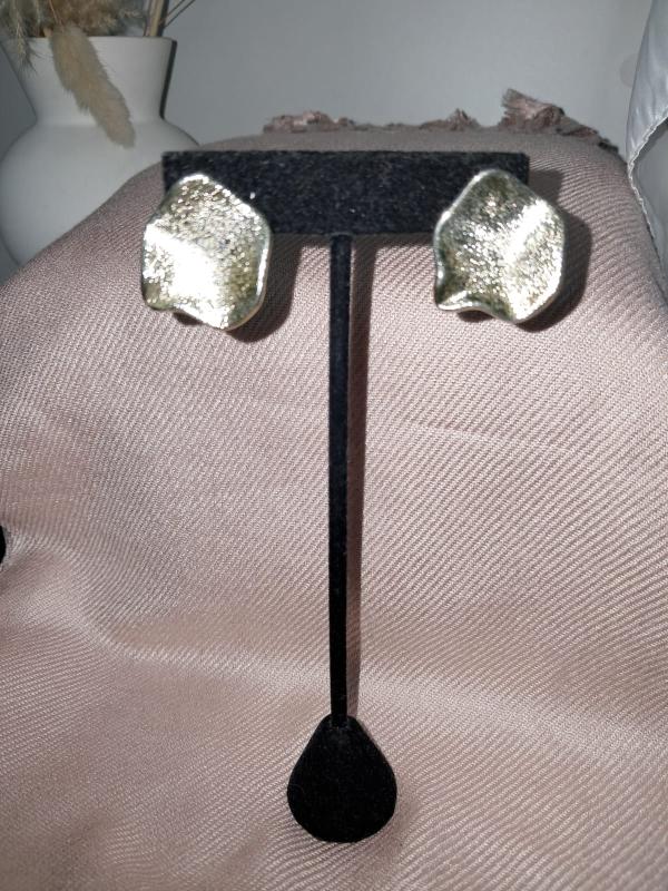 ARETE PLATEADO HOJAS