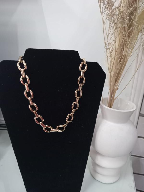 COLLAR DORADO JENNIFER
