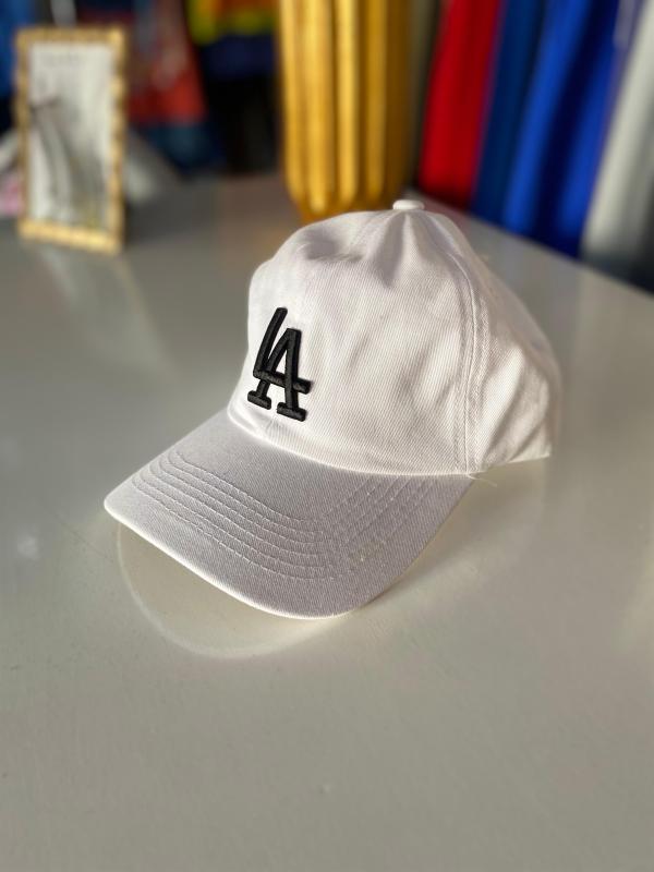 GORRA BLANCA DE MUJER ILLUMA