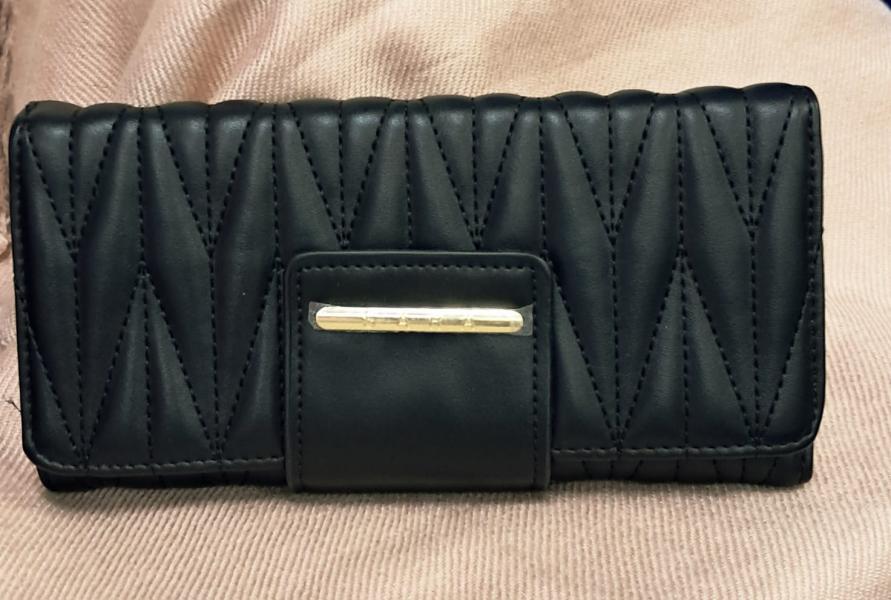 BILLETERA NEGRO SARA