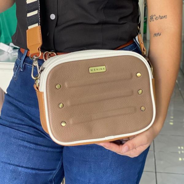 BOLSO CAFE/BLANCO MENINA