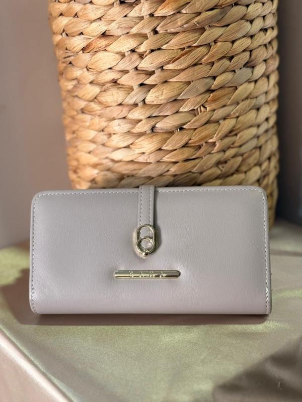 BILLETERA SARA ARENA