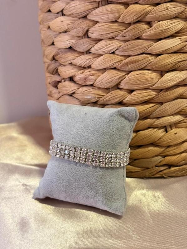 PULSERAS PLATEADAS CHISTINA