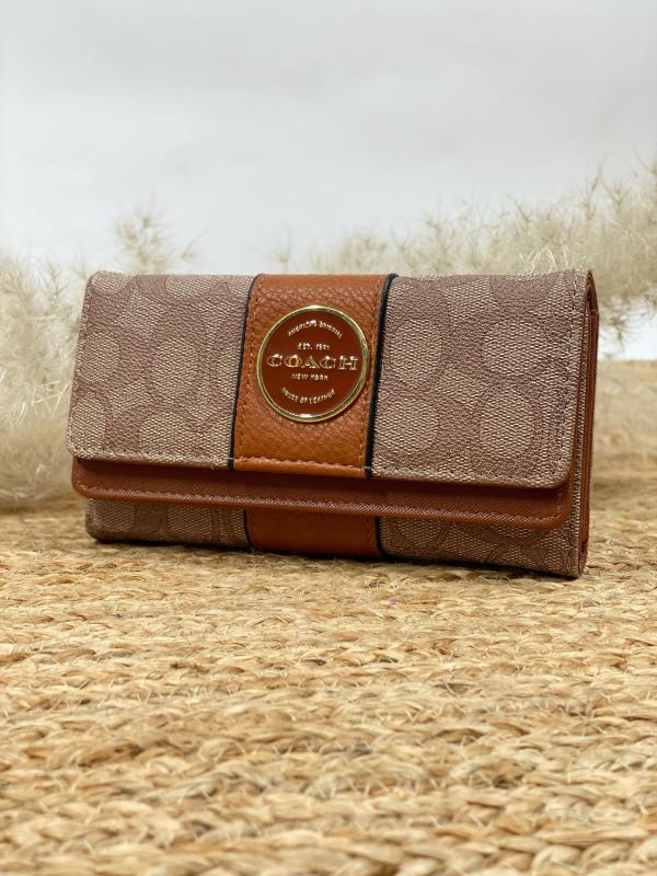 BILLETERA DE MARCA CAF&Eacute;