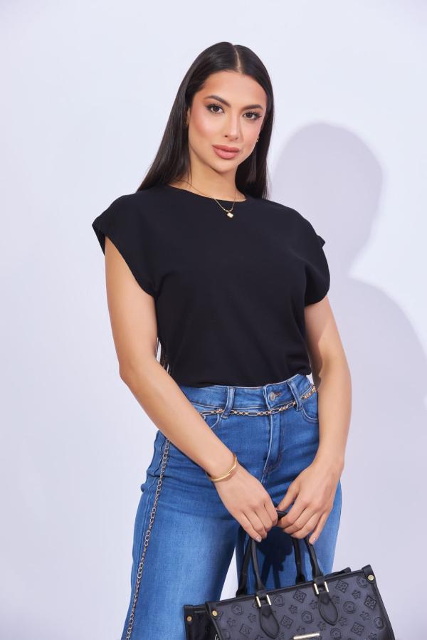 BLUSA NEGRA MILK HONEY MEDIUM
