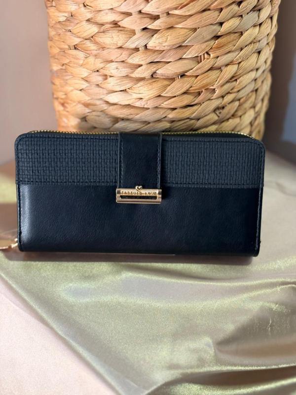 BILLETERA SARA NEGRA