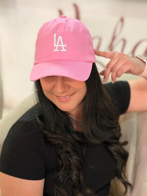 GORRA ROSADA DE MUJER ILLUMA